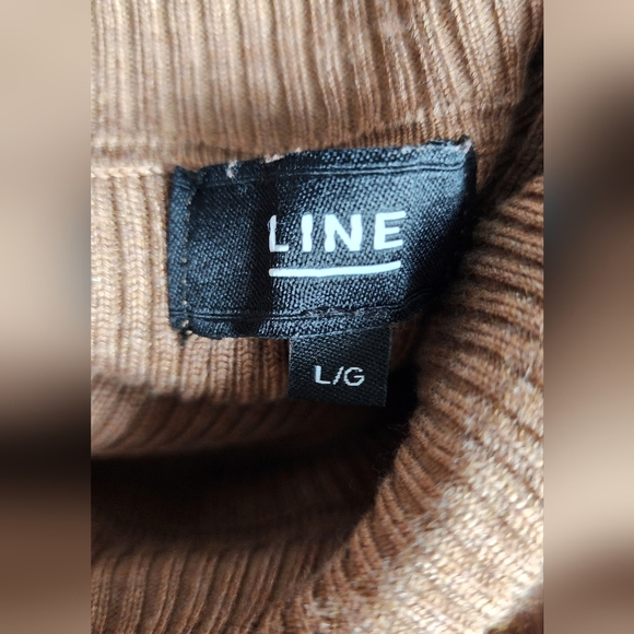 LINE knitwear Tan Viscose Turtleneck Large 8/10 - Picture 4 of 9